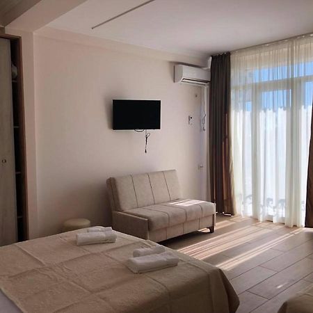 Chaki Hotel Уреки Экстерьер фото